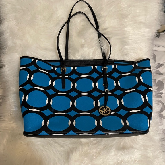 MICHAEL KORS JET SET TRAVEL DECO TURQUOISE BLACK WHITE TOTE -LARGE - Picture 1 of 7